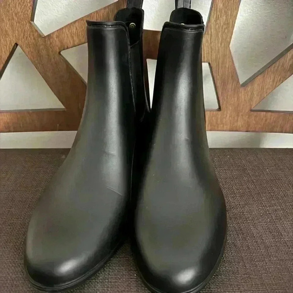 Sam Edelman Tinsley Rubber Boots used like a New - Picture 1 of 9